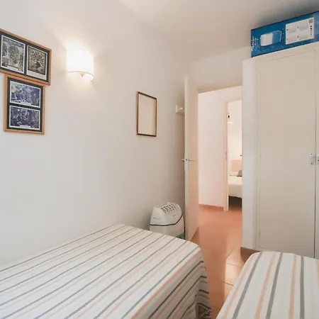 Apartamento Platja D'aro, 3 Dormitorios, 6 Personas - Es-329-20 Apartment Platja d'Aro
