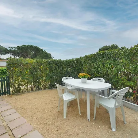 Apartamento Platja D'aro, 3 Dormitorios, 6 Personas - Es-329-20 Apartment